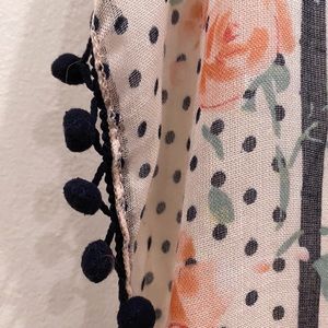 Floral scarf 🧣 🌹